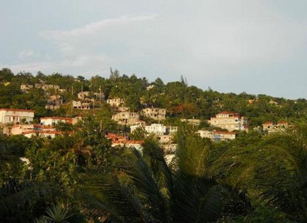 Bethel Court Guesthouse Montego Bay Eksteriør bilde